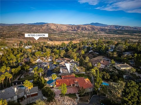 A home in North Tustin