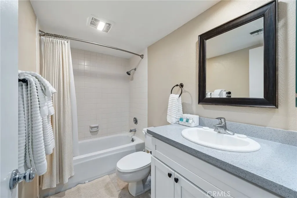 Palm Desert, California 92260, United States, 2 Bedrooms Bedrooms, ,2 BathroomsBathrooms,Residential,Active,108164