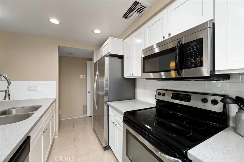 Palm Desert, California 92260, United States, 2 Bedrooms Bedrooms, ,2 BathroomsBathrooms,Residential,Active,108164