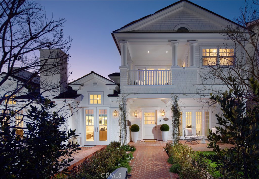 Corona del Mar South of PCH (CDMS) - Residential