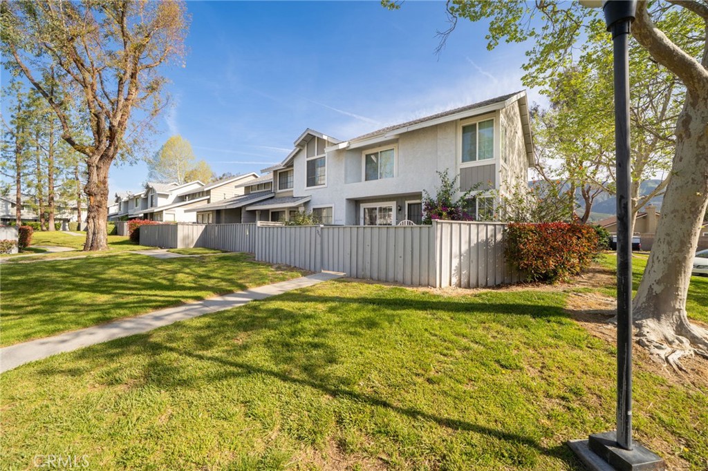 1380 W 48th Street 113