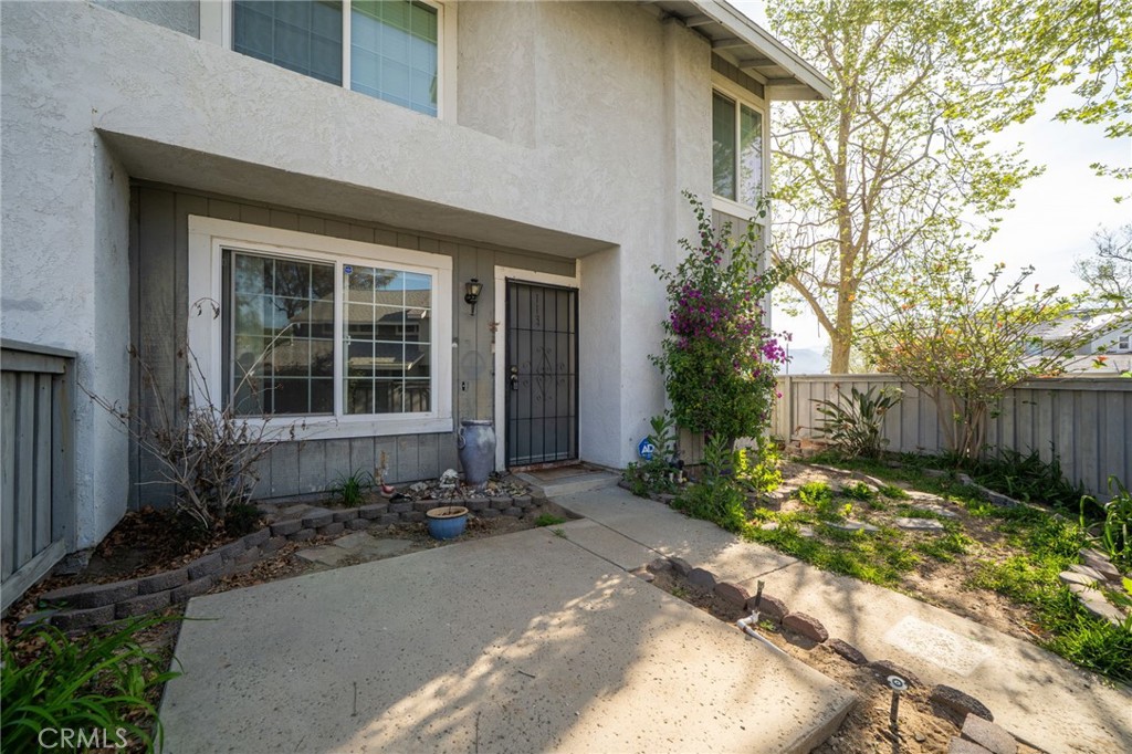 1380 W 48th Street 113