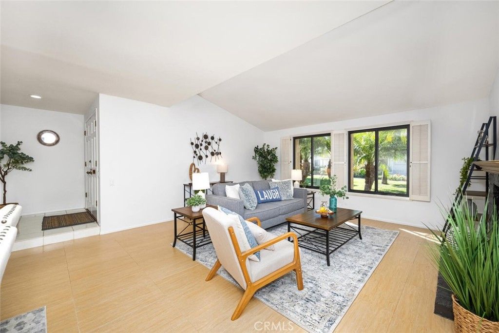 listing image 130723984560551027732