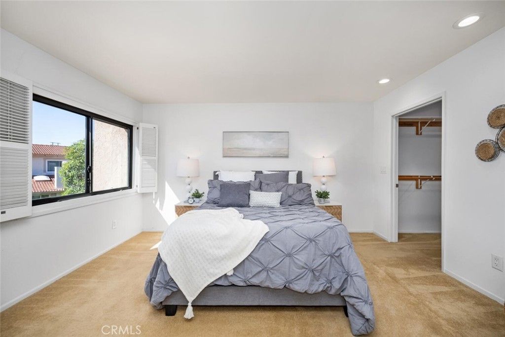 listing image 130728122458164142683