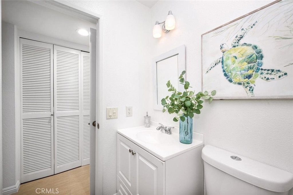 listing image 130720630391627656860