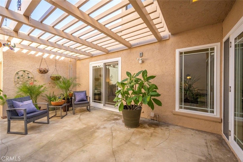 listing image 130726290097546089000