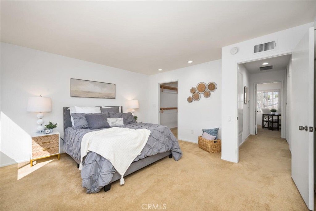 listing image 130726001414010727814