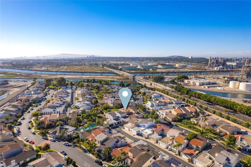 listing image 130721370722575739799