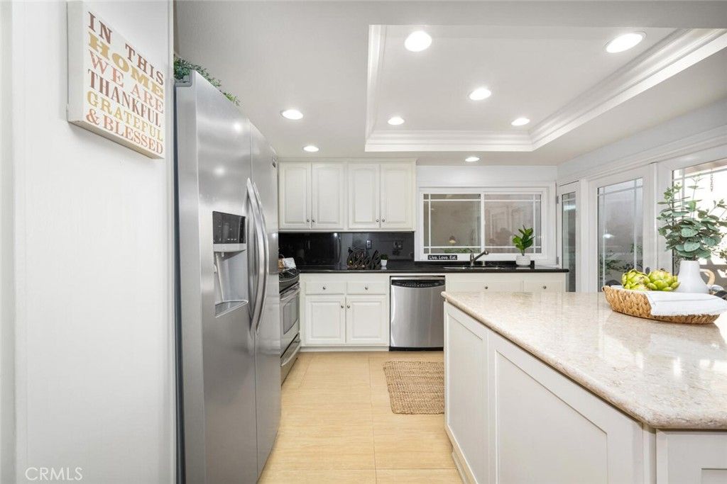 listing image 130724771934598281212