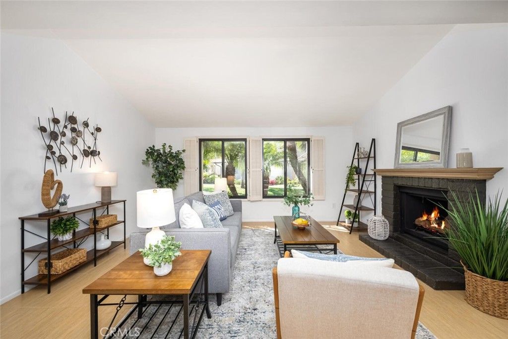 listing image 130725939494234262938