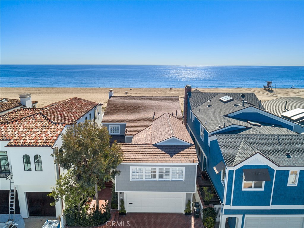 SOLD BEFORE PROCESSING AND ENTERED FOR COMP PURPOSES ONLY. BEACH HOUSE ON THE SAND ON PENINSULA POINT.