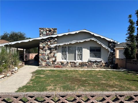 A home in Los Alamitos