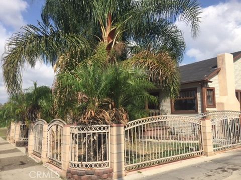 Photo of 3968 Arlington Avenue, Los Angeles, CA 90008 (MLS # AR23130464)