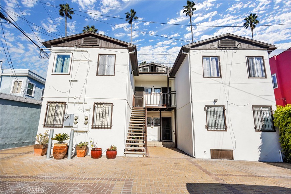 Properties 4 5666 5672 Franklin Avenue