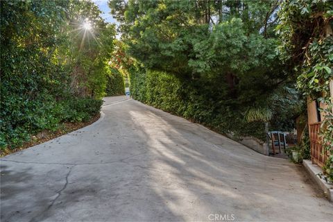 A home in Studio City