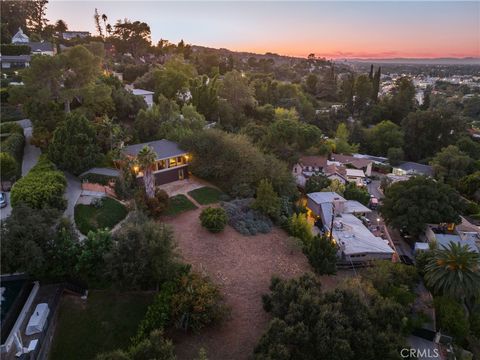 A home in Studio City