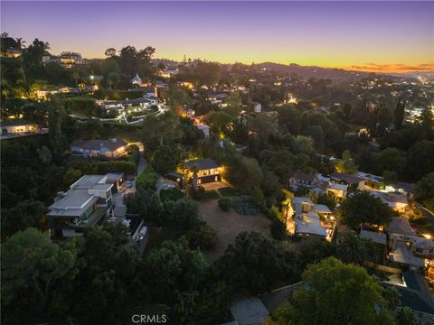 A home in Studio City