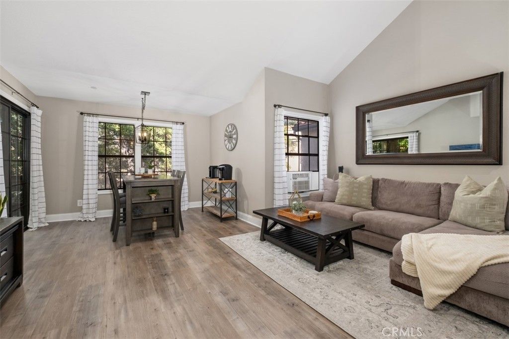 listing image 130722071592096576196