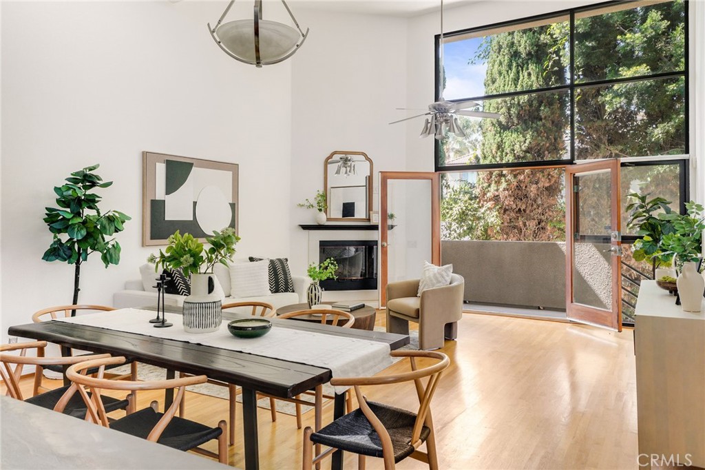 View Los Angeles, CA 90034 townhome