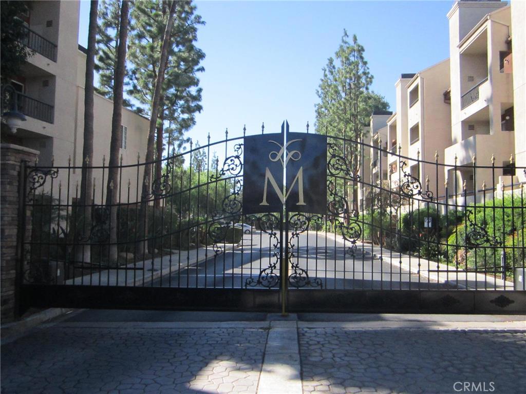 Welcome to The Met at Warner Center!! Close to The Village and other great shopping, hotels and prime businesses and restaurants.This is a newly renovated 2 bedroom, 2 full bath unit with private inside laundry as well as community laundry. There are 4 swimming pools, 6 tennis courts, racquet ball and a state-of-the-art fitness center in this prestigious guard-gated community. Earthquake insurance for the buildings is included and there are two tandem parking spaces #2P005 and 2P006 in the community garage. You won't want to miss this one!!