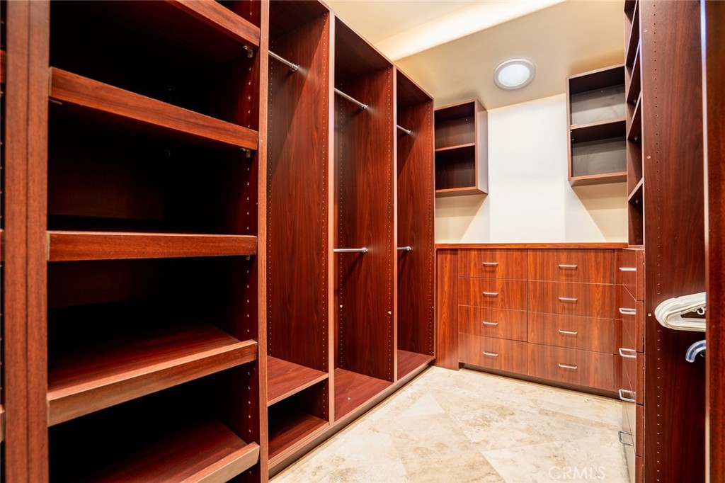 Huntington North (HNOR) - Residential Lease