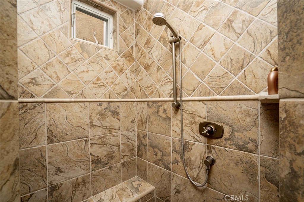 Huntington North (HNOR) - Residential Lease