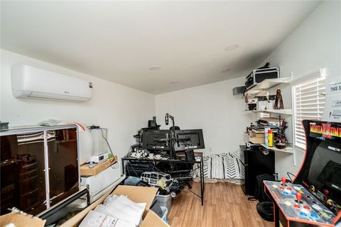 listing image 42