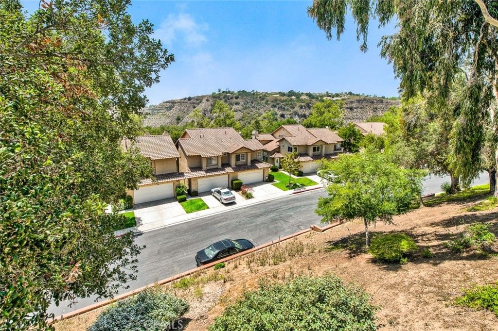 listing image 130728525648492545520