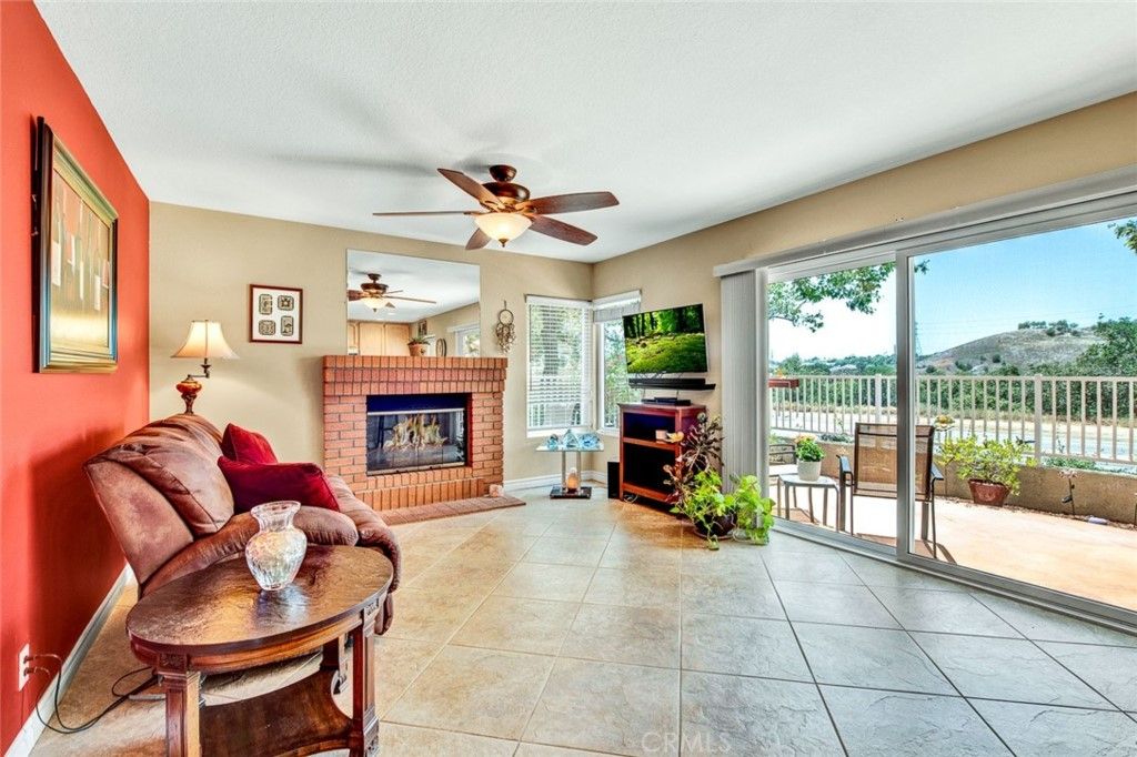 listing image 130720062679843585491