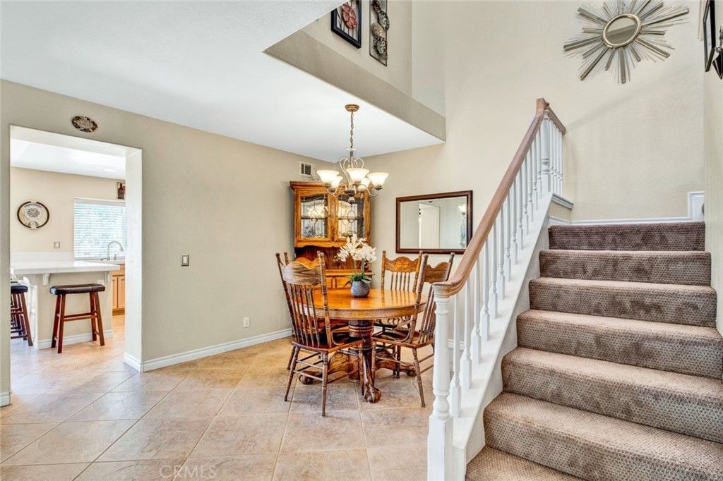 listing image 130729192222488420316
