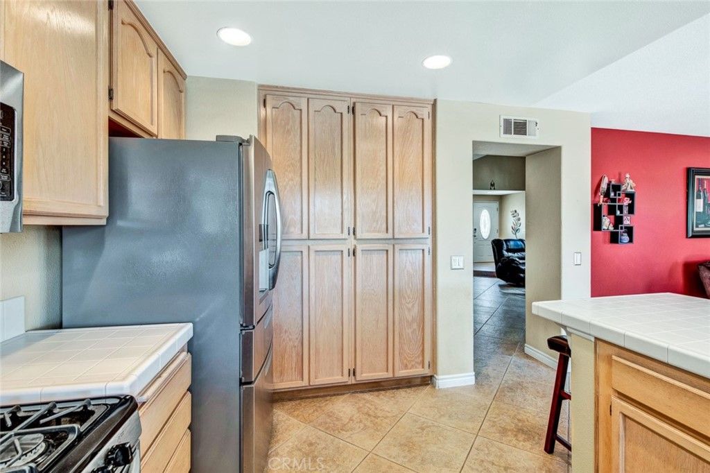 listing image 130725404192014415486