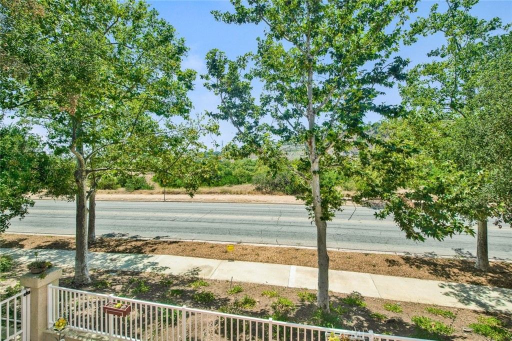 listing image 130727933002325150311