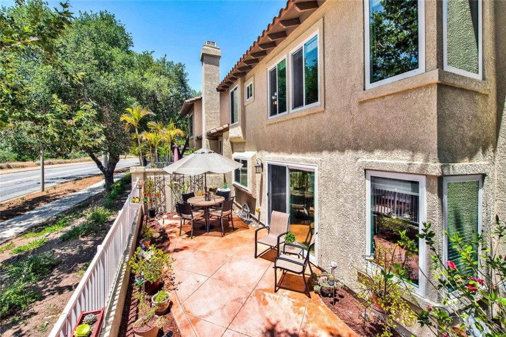 listing image 130725160418484103667