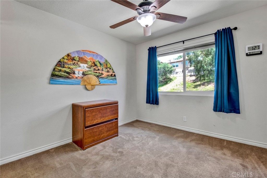 listing image 130727343833435650692