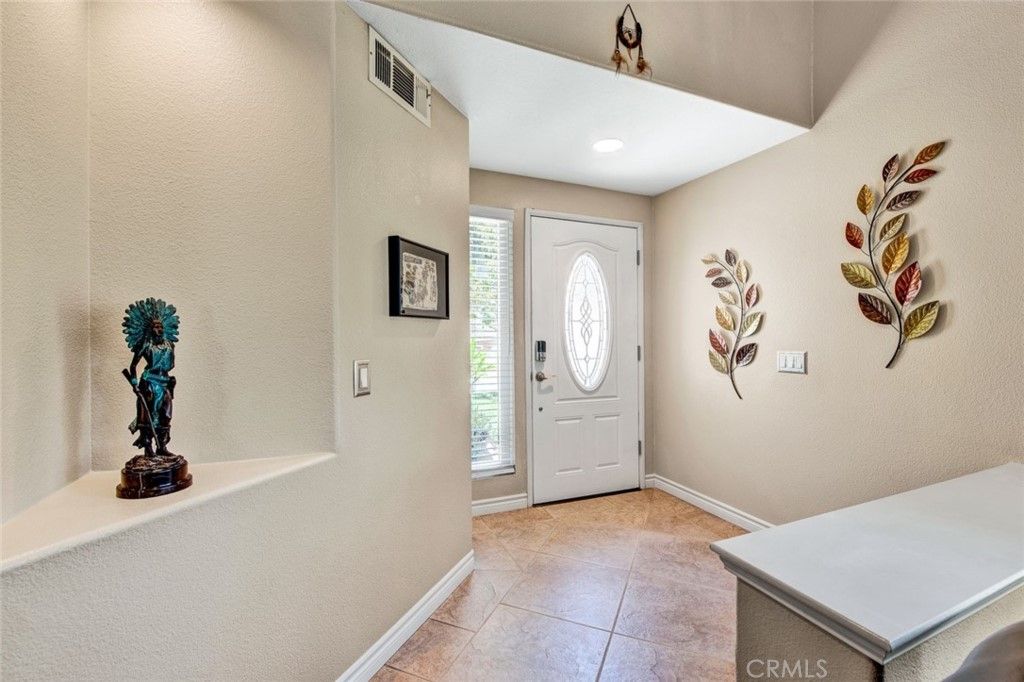 listing image 130723663471968869624
