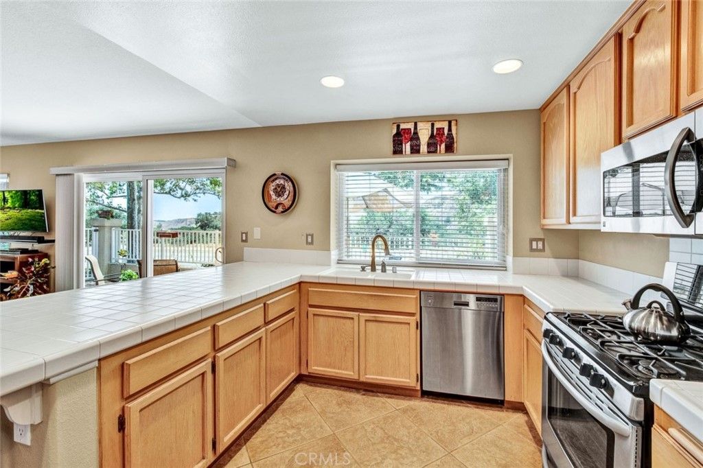 listing image 130726699720774943022