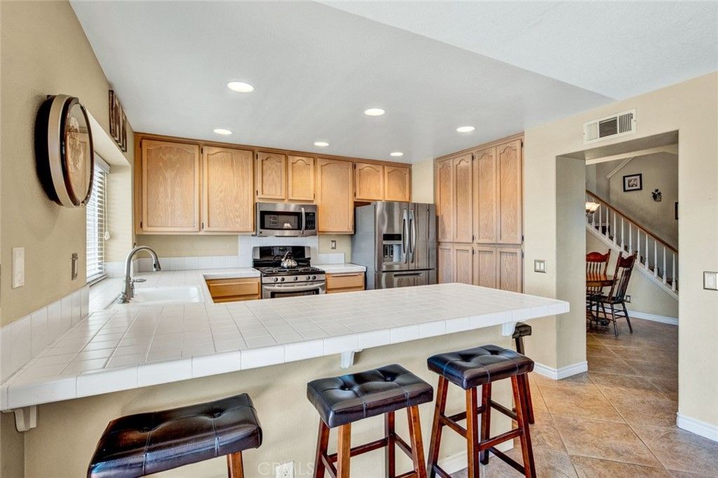 listing image 130720915471862943622