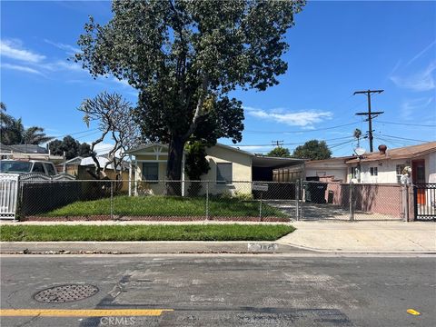 A home in Bell Gardens