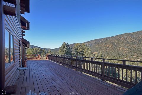 A home in Pine Mountain Club