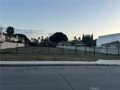 11442 187th Street Artesia CA 90701