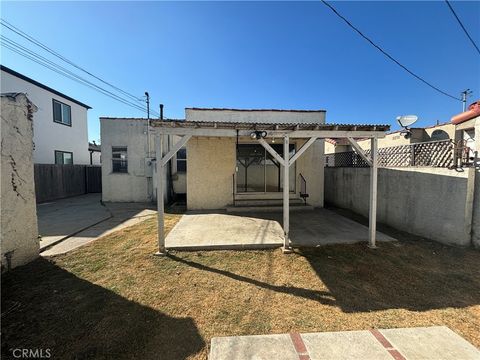 A home in Inglewood