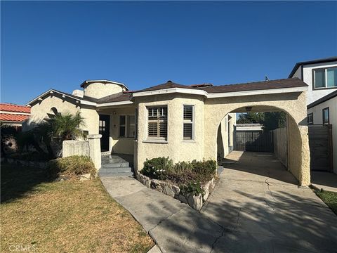 A home in Inglewood