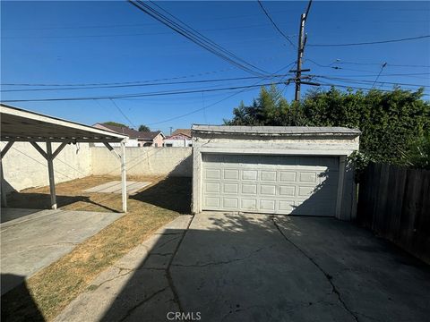 A home in Inglewood