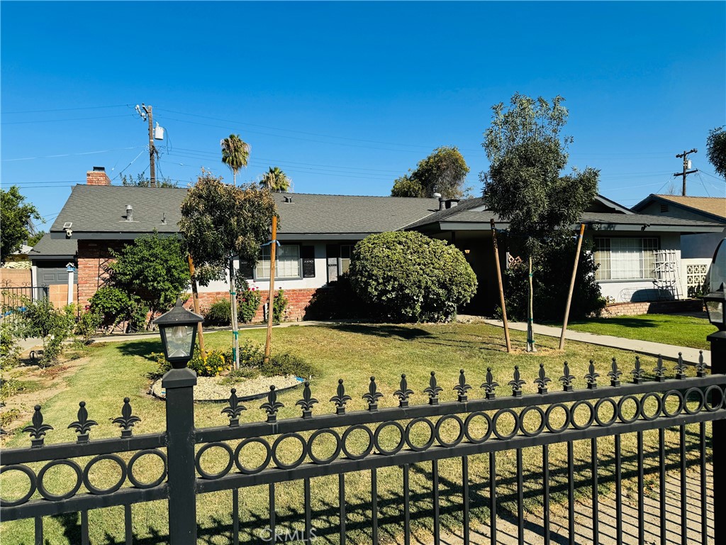 906 Loch Lomond Drive
