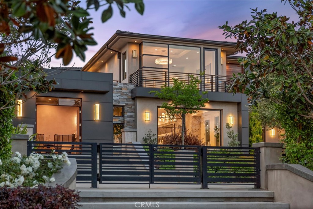 1019 W Foothill Boulevard