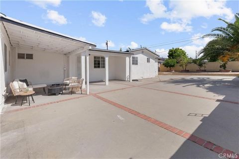 A home in Arleta