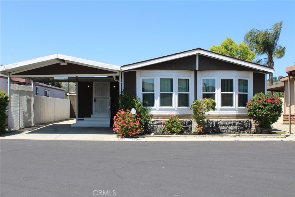 View Corona, CA 92883 mobile home
