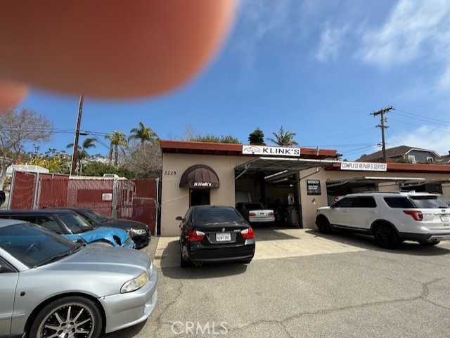 2229 S El Camino Real