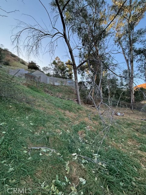 Beautiful parcel of vacant land. Discover a rare opportunity to build your dream home on a gently sloping lot with a flat building area in the highly sought-after Lower Kagel Canyon neighborhood of Sylmar. This prime piece of land is conveniently located just 5 minutes from Foothill Blvd, and provides easy access to the 210 and 118 freeways.