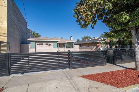 A home in Inglewood